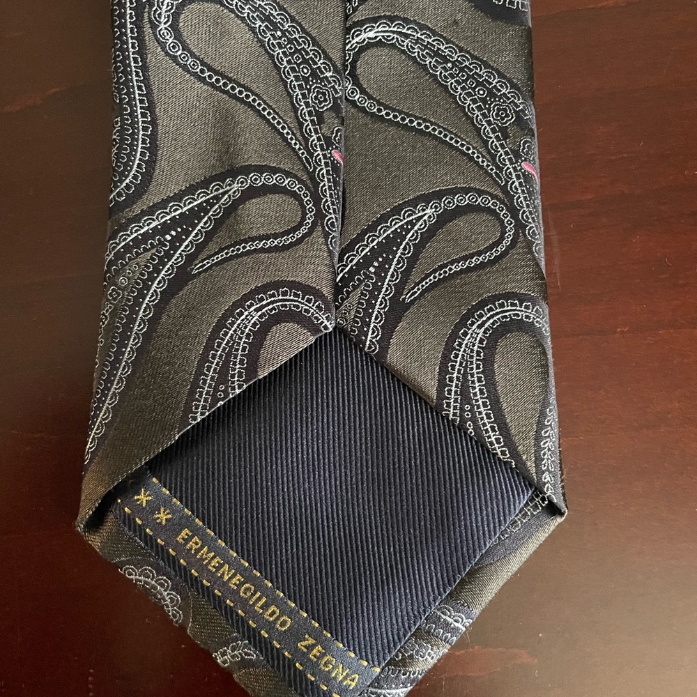 ERMENEGILDO ZEGNA Italian Men's Tie 100% Silk - Picture 3 of 6